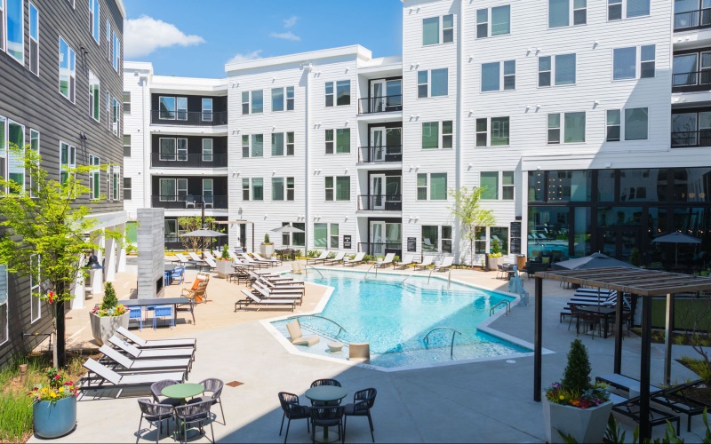 The Retreat Pool Courtyard at Elan LoSo
