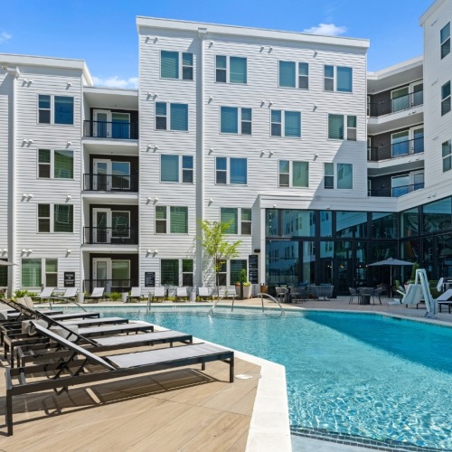 The Retreat Pool Courtyard and Entertainment Deck